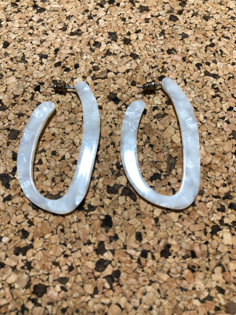 ストーン 風 ピアス
