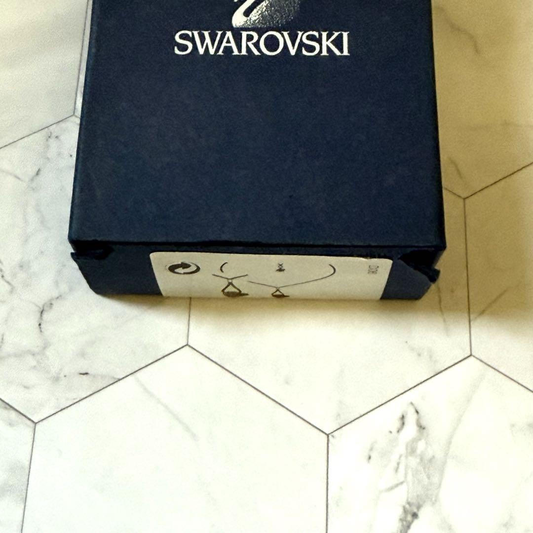 新品未使用☆Swarovski ハート型ネックレス　スワロフスキー