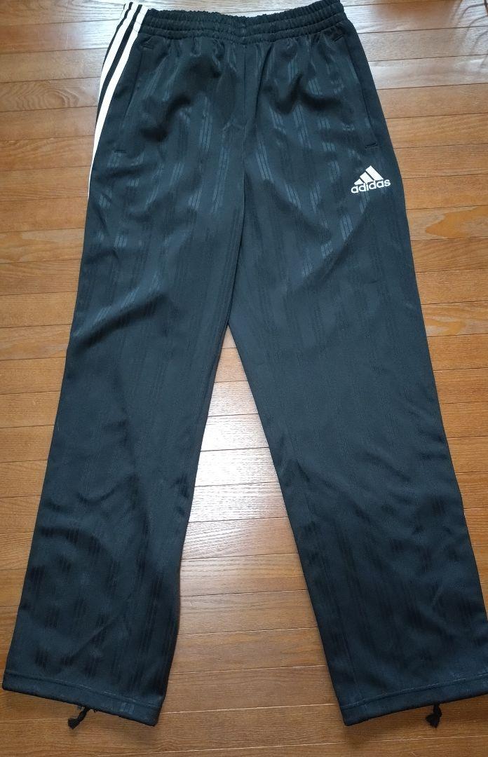【adidas】 ジャケットとパンツのセット 新品