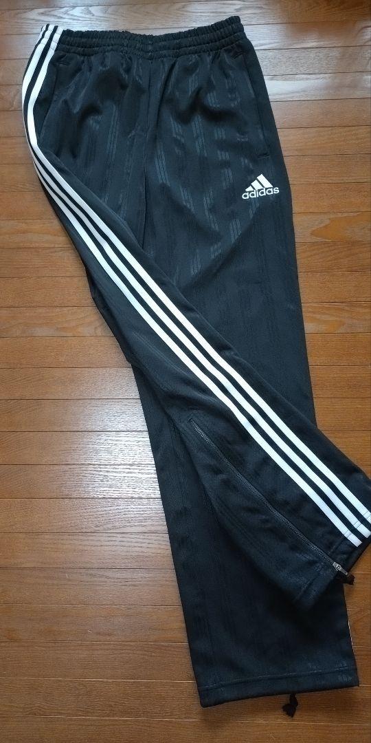 【adidas】 ジャケットとパンツのセット 新品