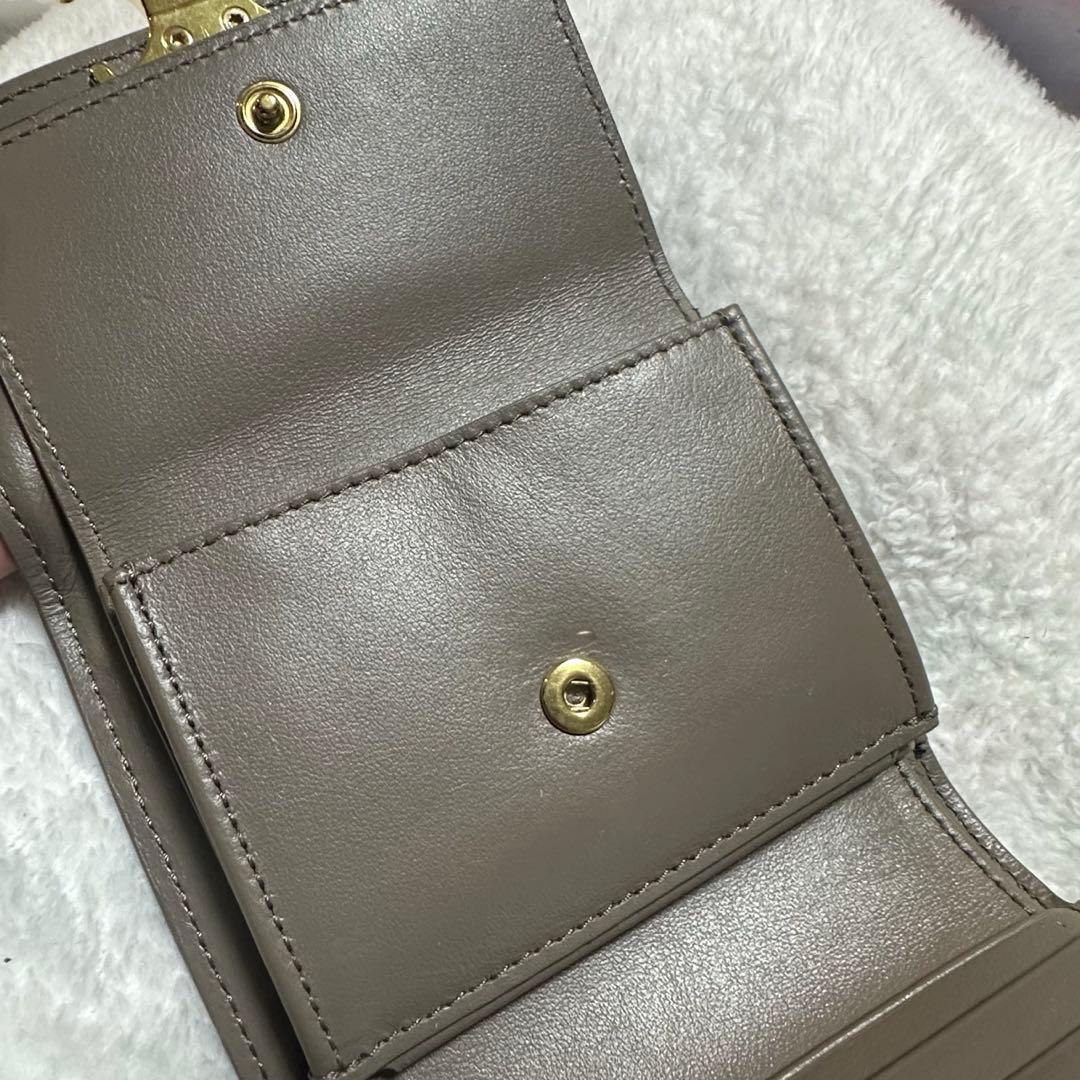 CELINE トリオンフ 二つ折り財布 CELINE トリオンフ 二つ折り財布