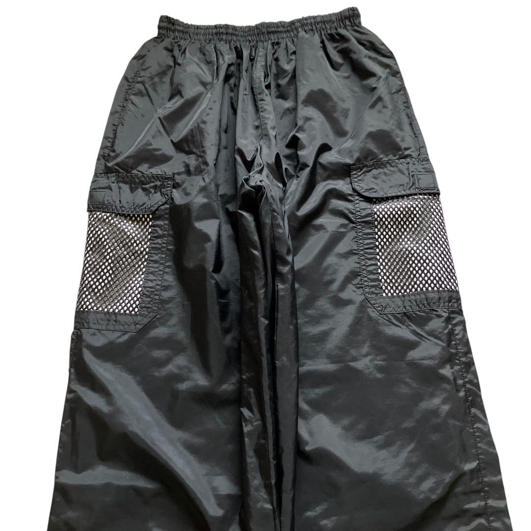 極太90s OLD NIKE ナイロンバギーカーゴパンツ Y2Kブラック 極太90s OLD NIKE ナイロンバギーカーゴパンツ Y2Kブラック