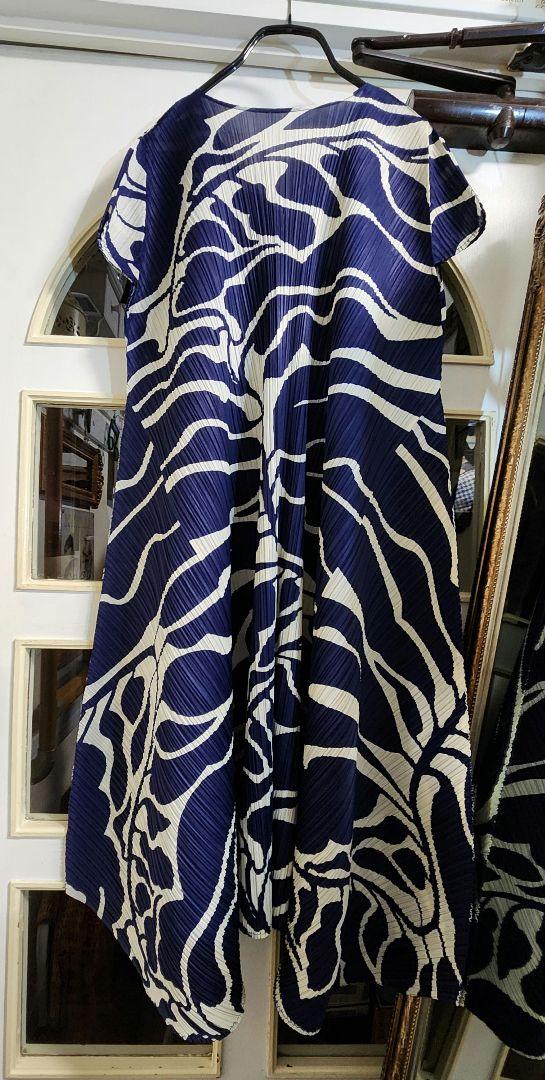 美品　プリーツプリーズ　ISSEY MIYAKE ロング　ワンピース　サイズ2