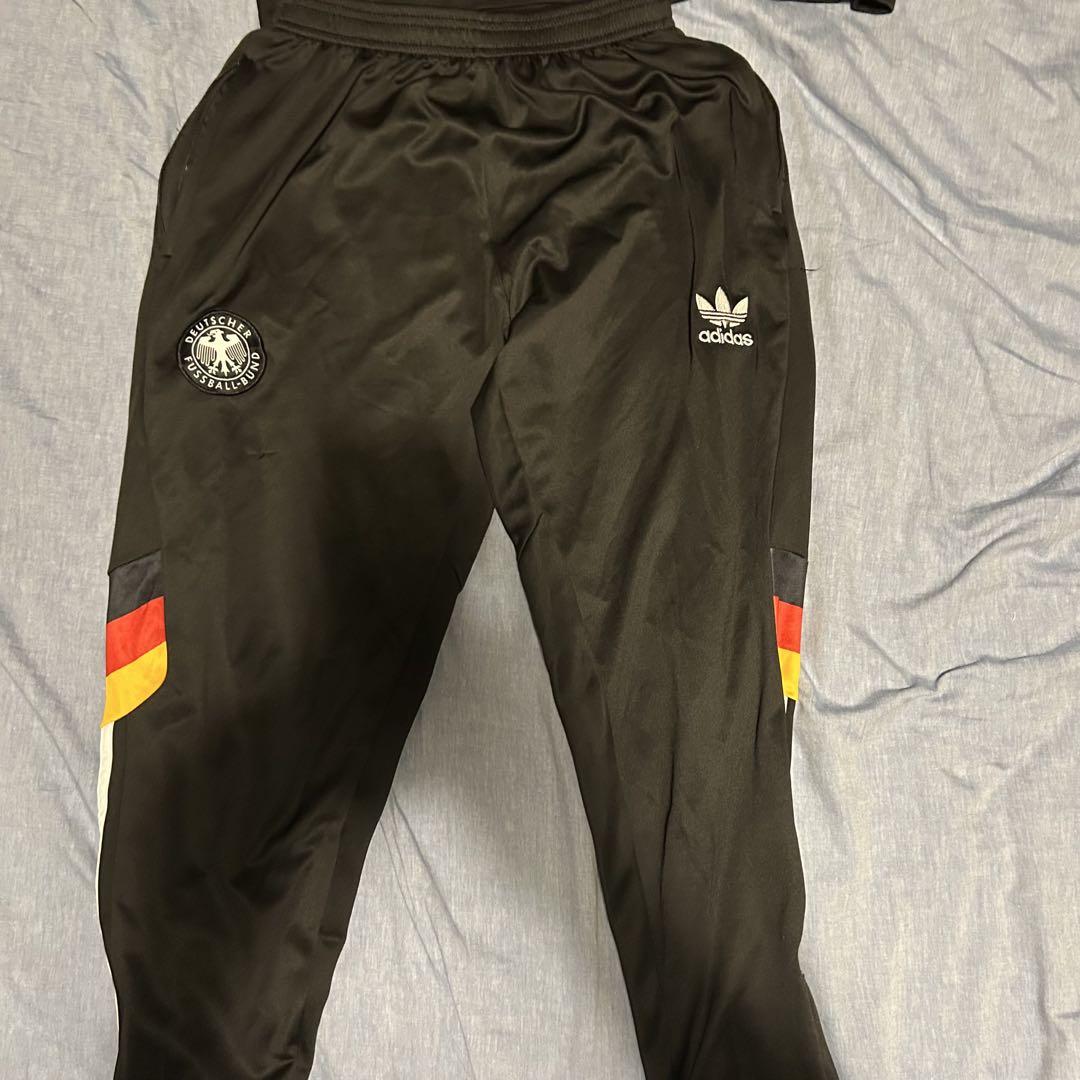 値下げ⭕️adidas ドイツ代表 公式スポーツウェア 上下セット ブラック XL