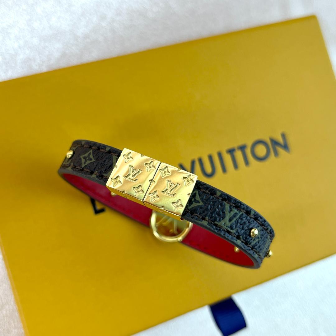 LOUIS VUITTON レザー ブレスレット 黒赤 LOUIS VUITTON レザー ブレスレット 黒赤