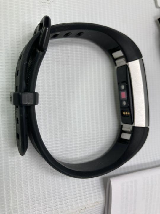 Amazon.com: Fitbit FB406BKL Alta Fitness Tracker - Black
