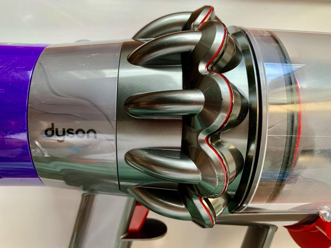 dyson ダイソンV10  本体のみ【分解清掃済み】