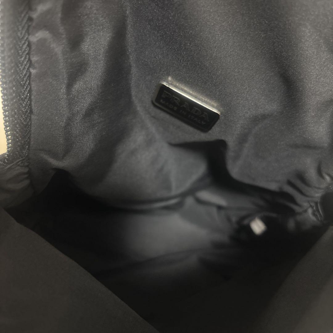 PRADA ブラック ポーチ