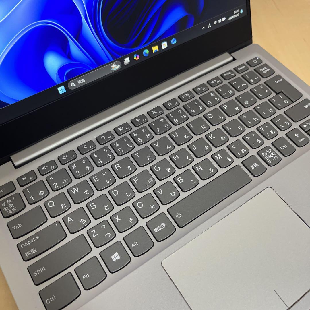 Lenovo Core i7 8550U 第8世代  SSD ノートパソコン