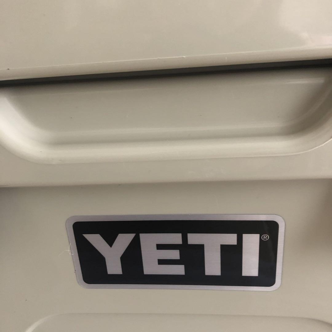 YETI ローディー24クーラーボックスM2322
