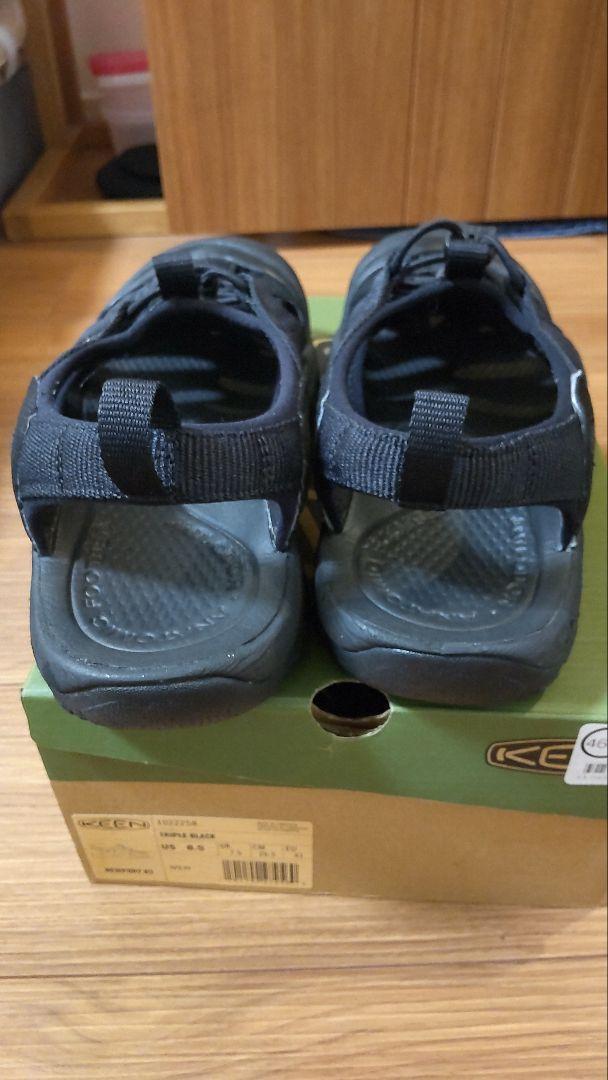 キーン　ニューポートH2　トリプルブラック　26.5 KEEN
