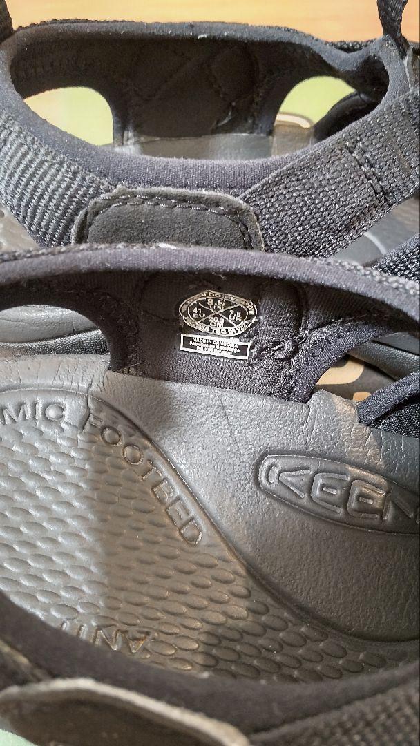キーン　ニューポートH2　トリプルブラック　26.5 KEEN