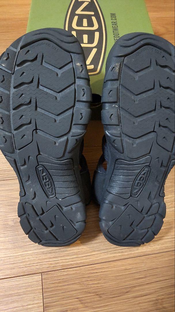 キーン　ニューポートH2　トリプルブラック　26.5 KEEN