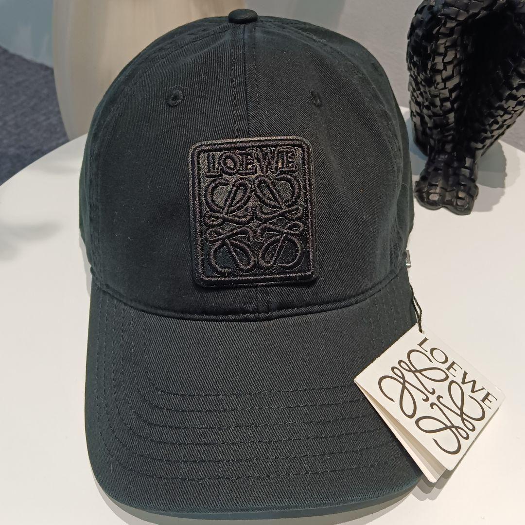 ロエベ パッチ キャップ メンズ