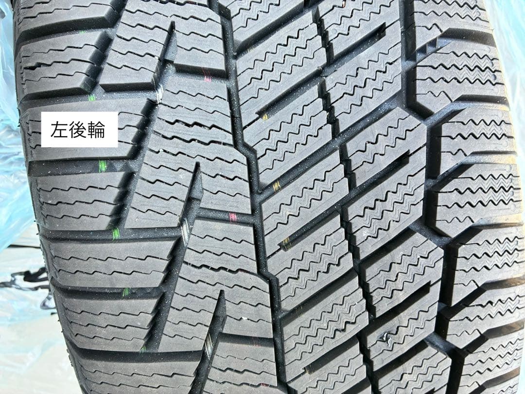 [1シーズンのみ]Continental 17インチ スタッドレスタイヤ セット