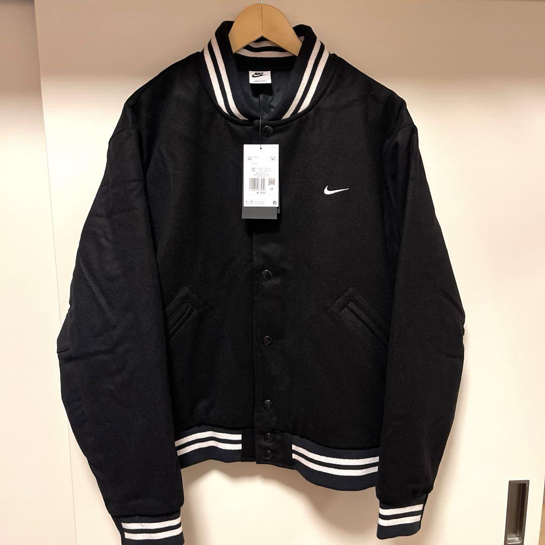 NIKE ナイキ　AU VARSITY JACKET ブラック スタジャン XL 新品 定価24200円 Mサイズ NIKE ナイキ AU VARSITY JACKET