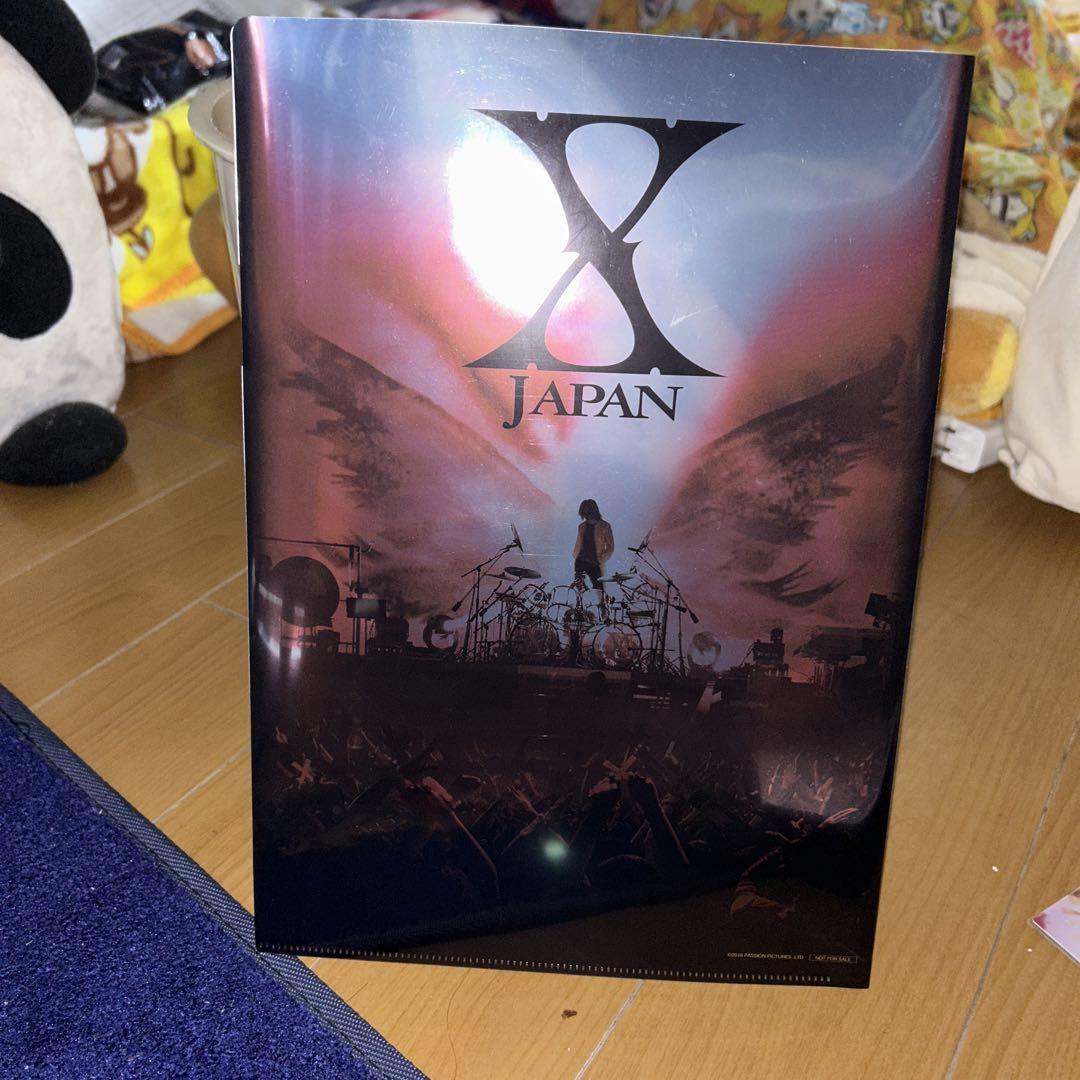 映画WE ARE X （トレーディングカードとメタリッククリア