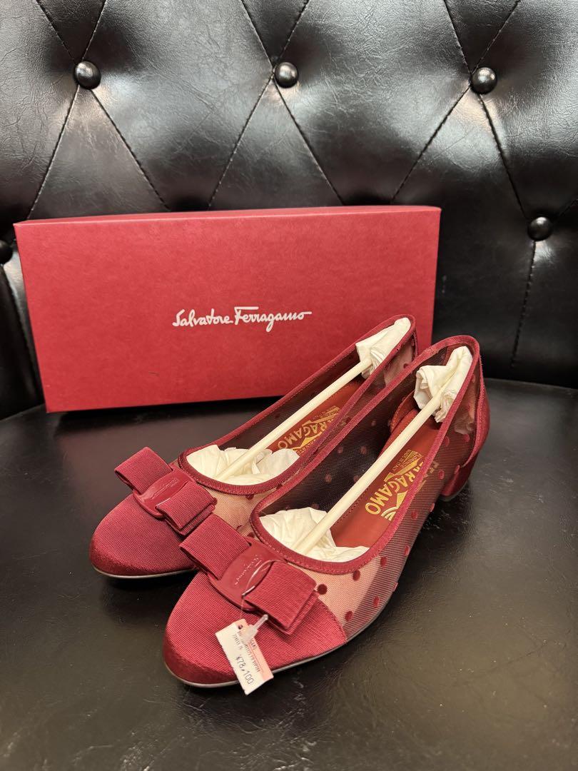 Salvatore Ferragamo 赤 リボン付きモカシン