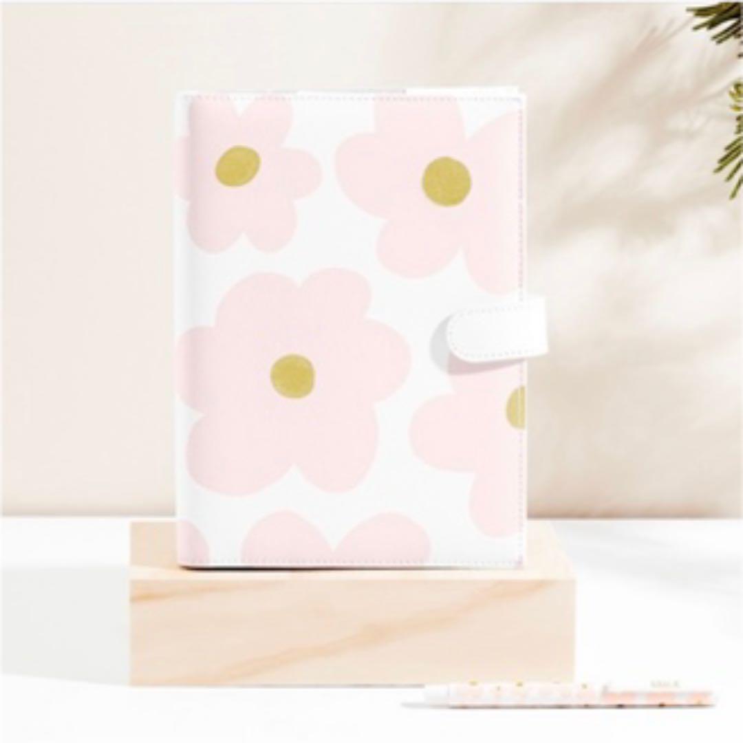 大特価放出 Kikki Kの手帳です 手帳 Www Nederveencosmetics Nl