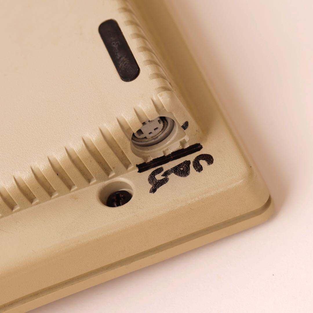 Macintosh SE/30 本体＋キーボード ジャンク品