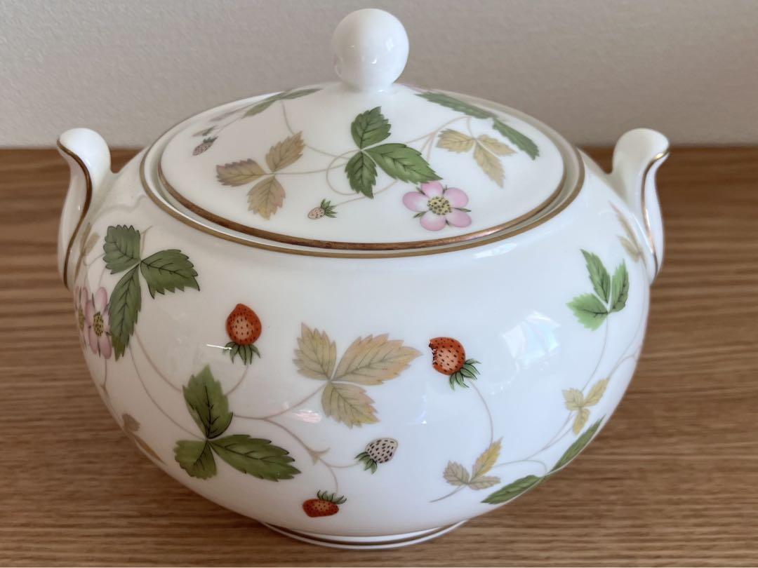 WEDGWOOD WILD STRAWBERRY シュガーポット