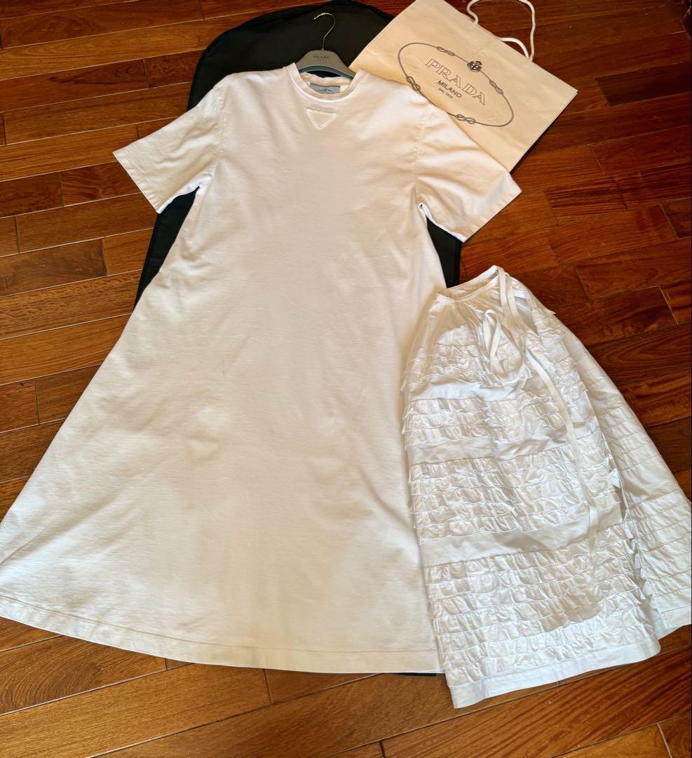 【PRADA プラダ】ホワイト フリル ワンピース（クリーニング済） PRADA☆プラダ Tシャツロングワンピース白40☆フリル - メルカリ