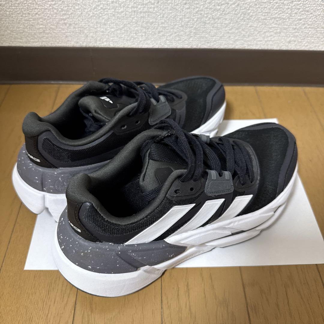 adistar cs 23.5cm 黒 ランニングシューズ