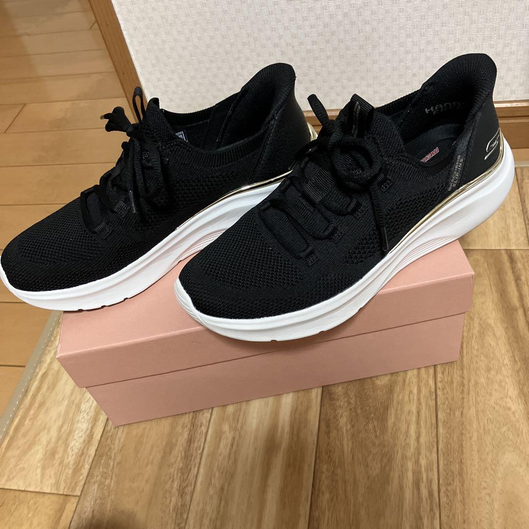美品⭐︎Skechers スリップイン　ブラック スニーカーゴールドライン