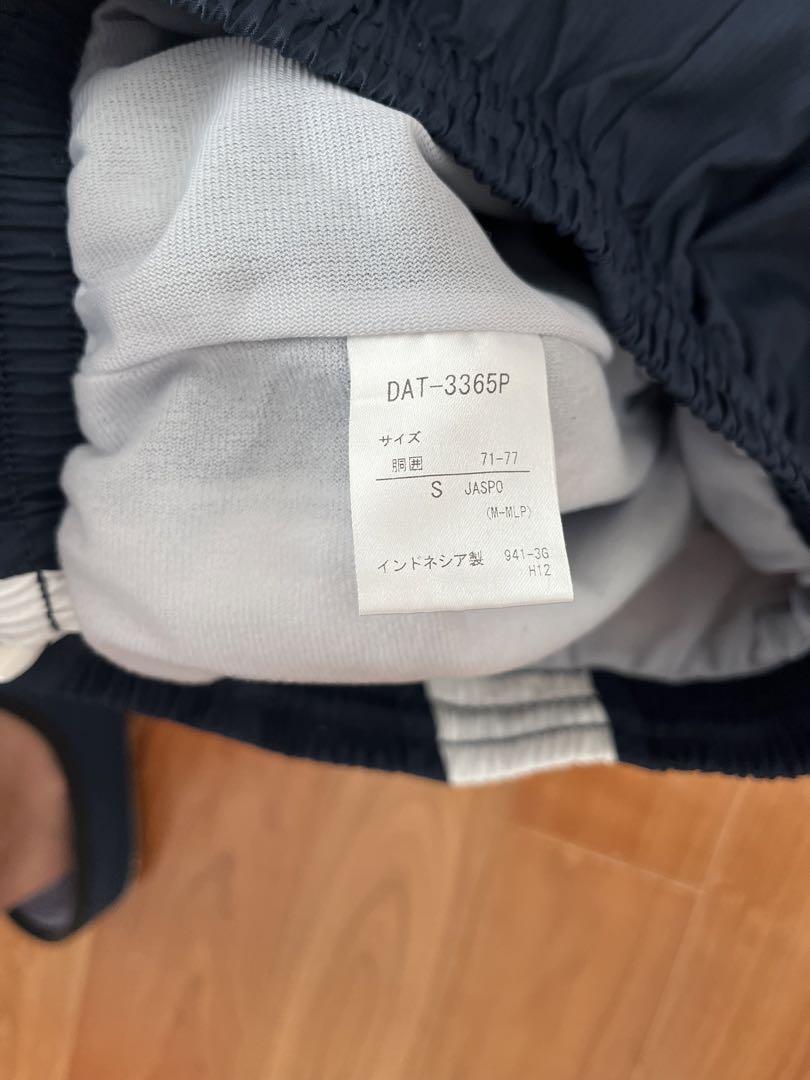 デサント　ウインドブレーカーパンツ　S サイズ　美品