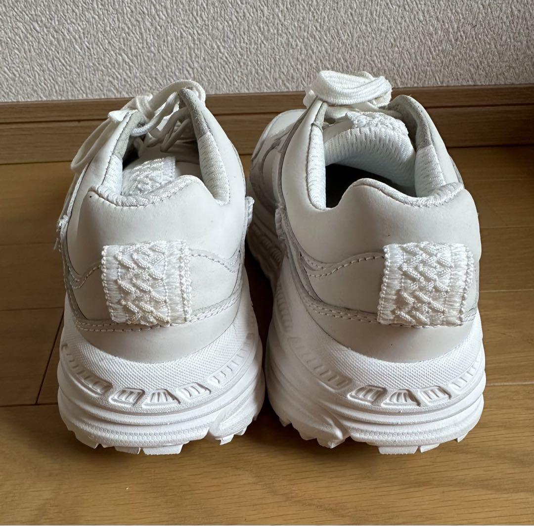 UGG ホワイト 厚底スニーカー M CA805