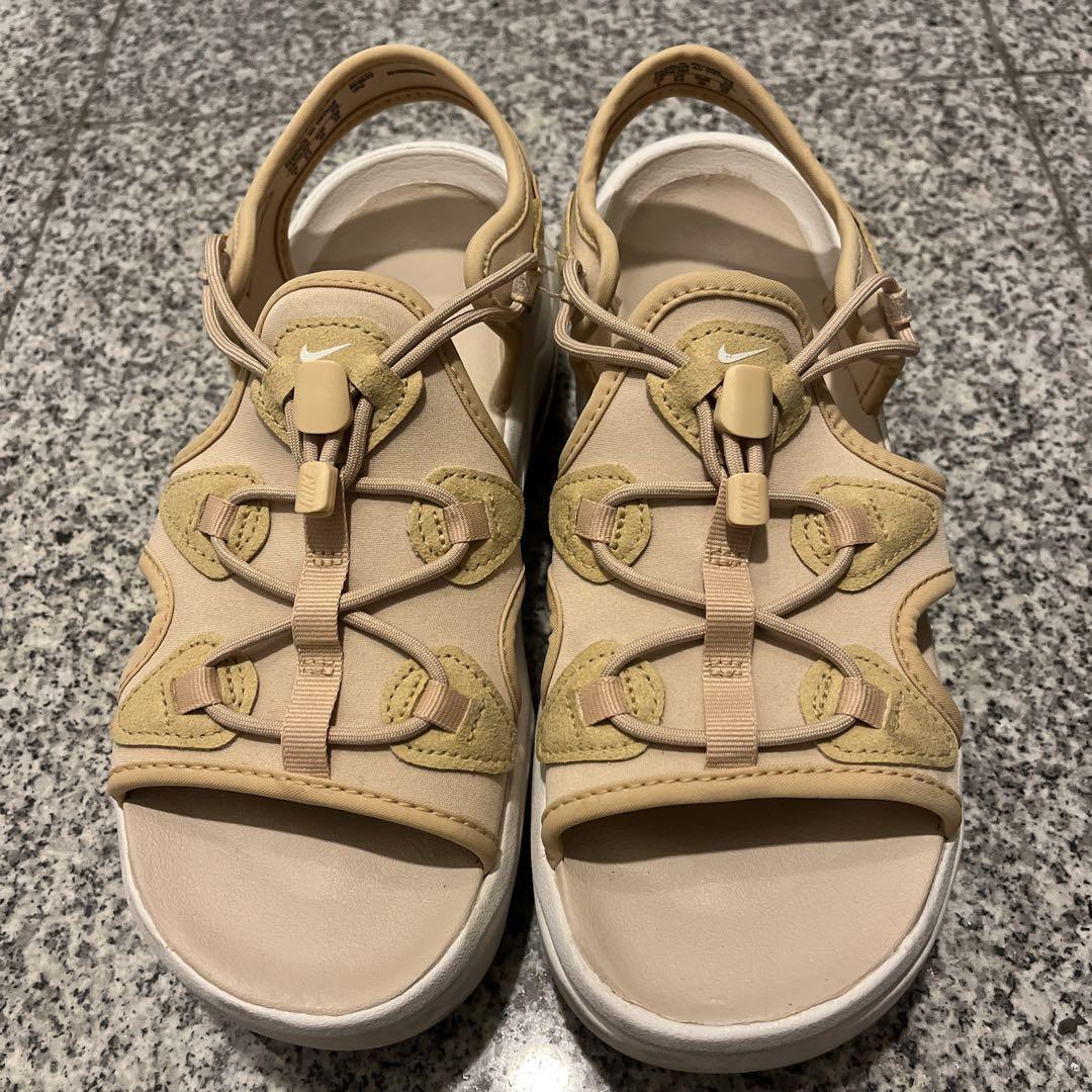 NIKEエアマックスココ　サンダル