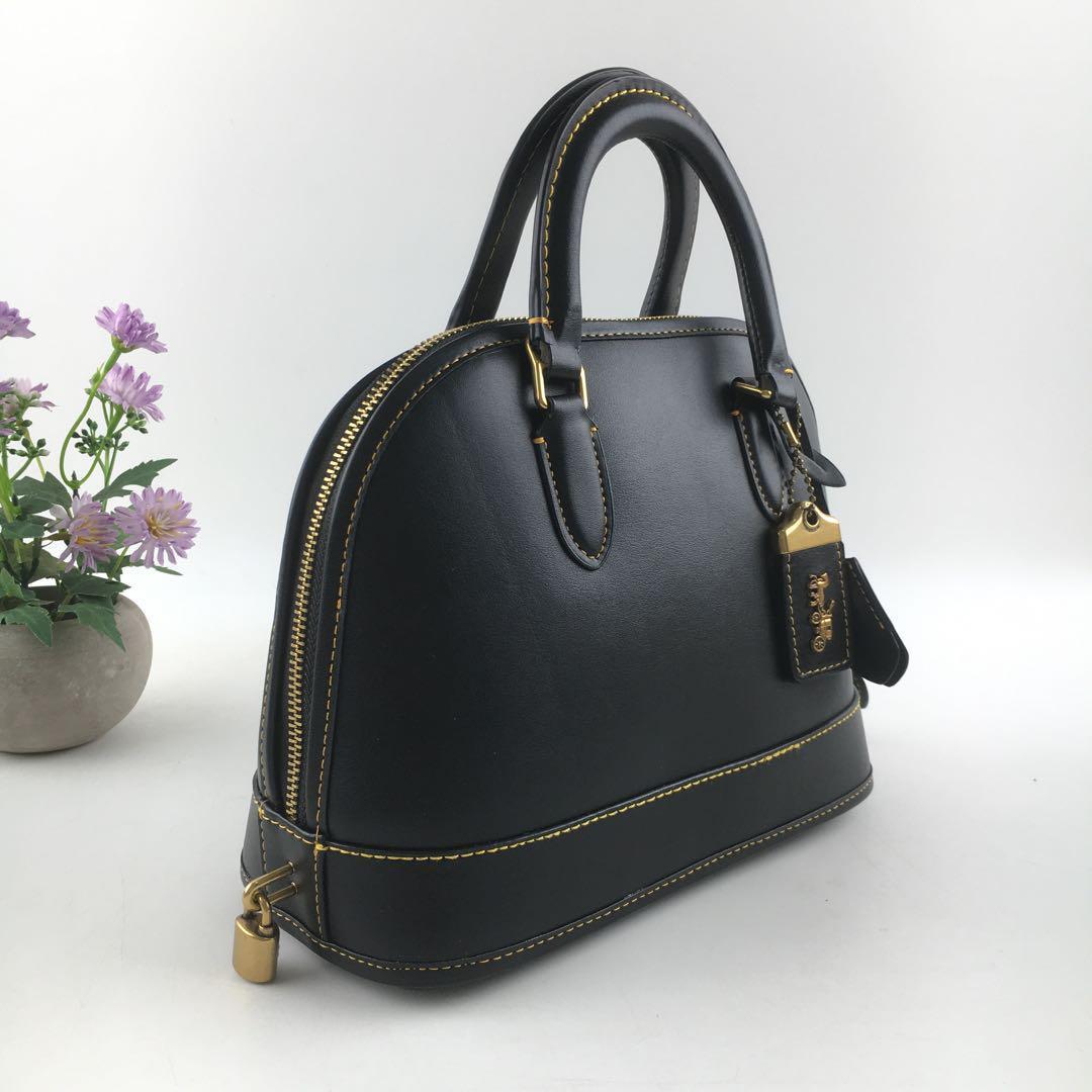新品未使用 COACH レベル シェルバッグ ブラック