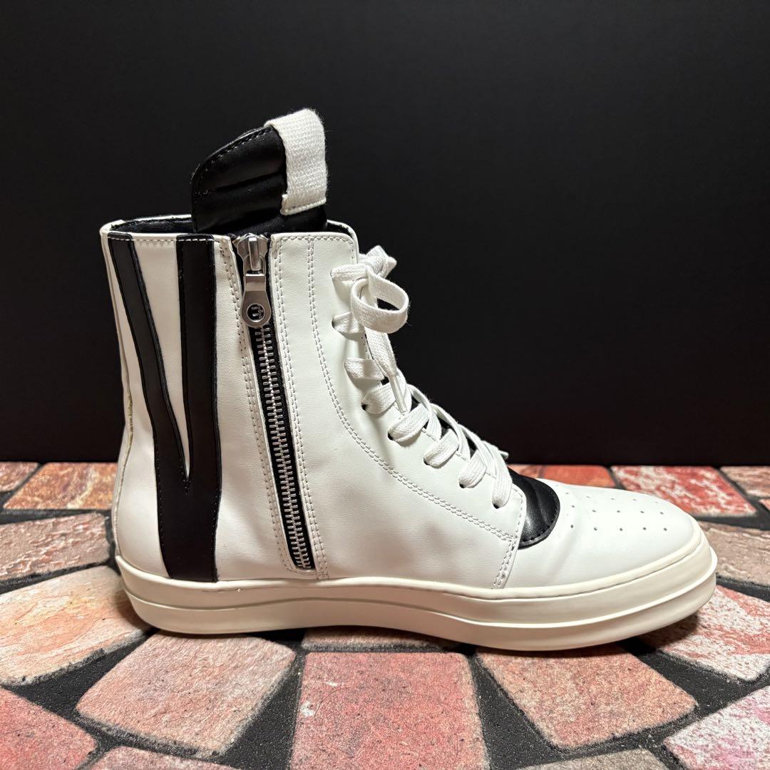 美品　NO ID. ノーアイディ サイドジップハイカットスニーカー 美品 NO ID. ノーアイディ サイドジップハイカットスニーカー