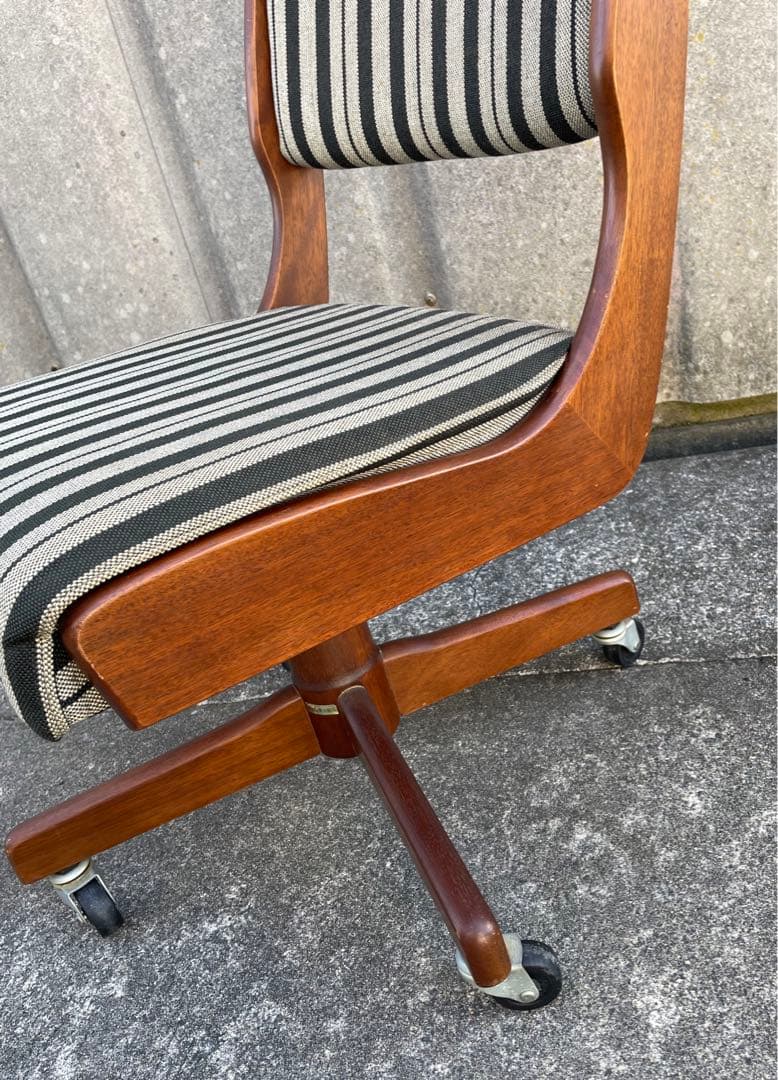 ビンテージ|デスクチェア|チェア|回転椅子|椅子|ストライプやや傷や汚れあり
