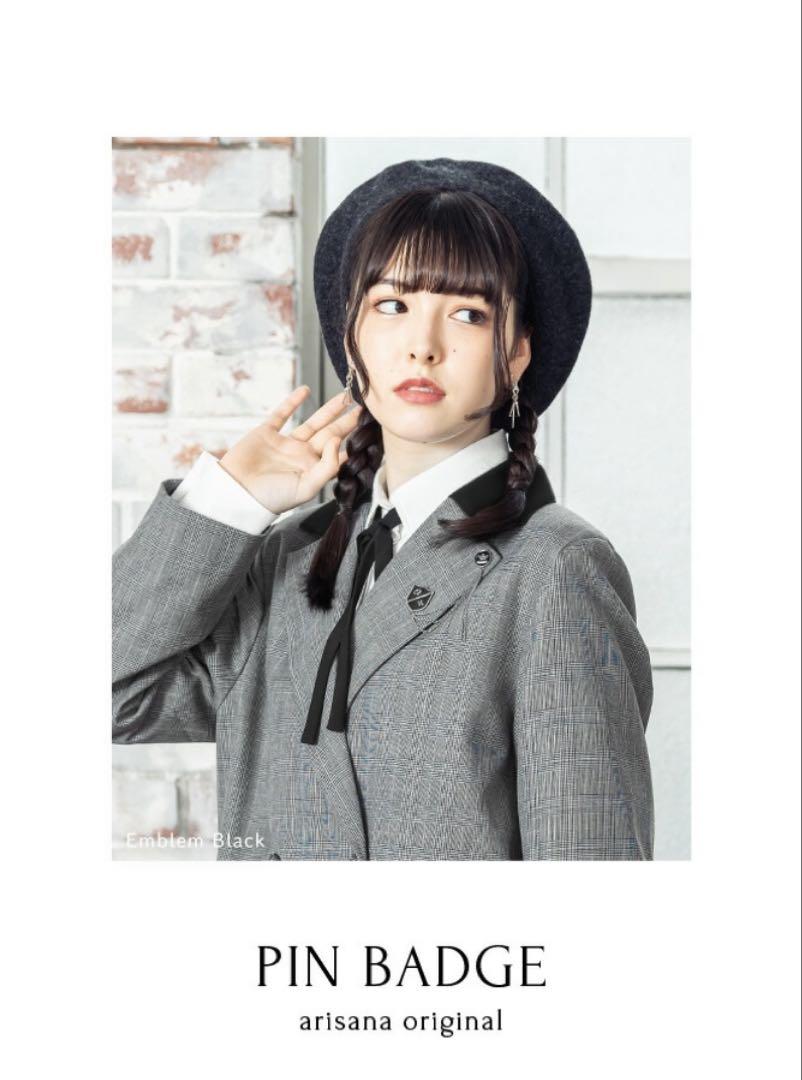 卒業式用　女児スーツ160サイズ　ピンバッジ付き！