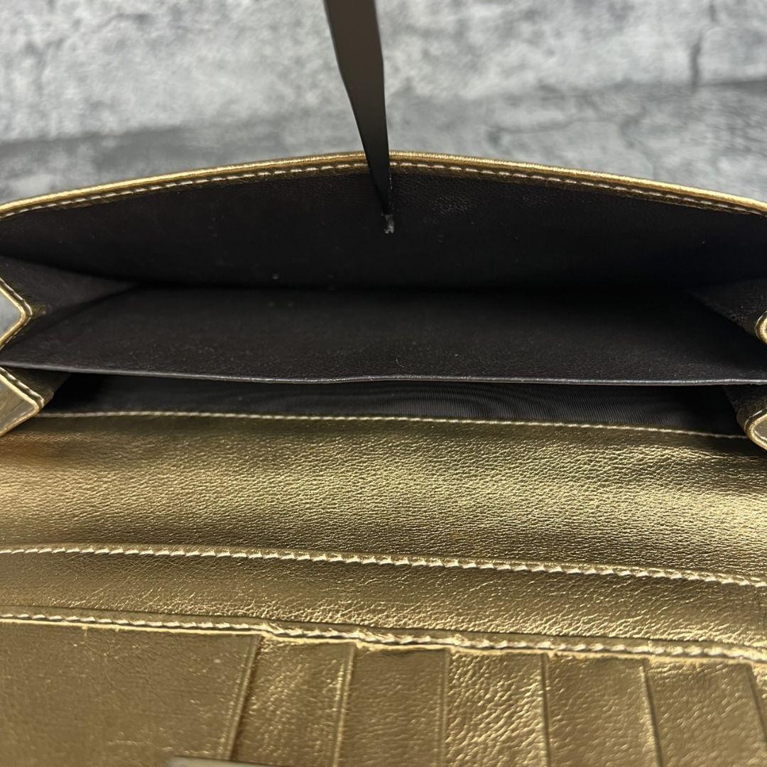 美品 GUCCI GGキャンバス×ゴールドレザー 二つ折り長財布 金具GG柄