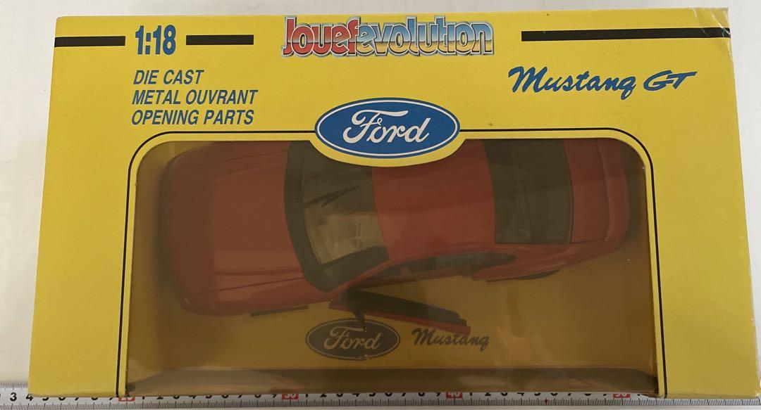 ダイキャスト　1/18 Ford マスタングGT