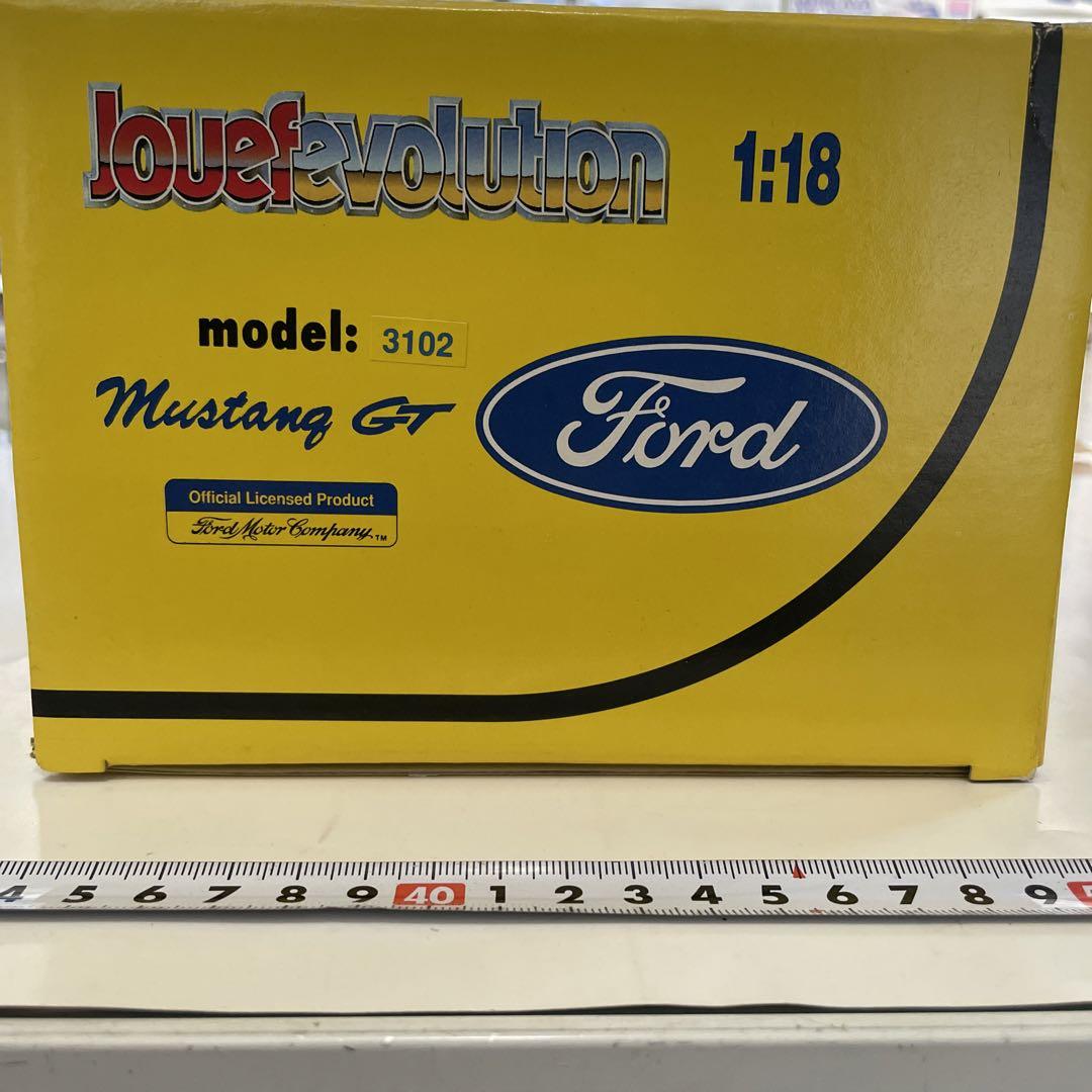 ダイキャスト　1/18 Ford マスタングGT