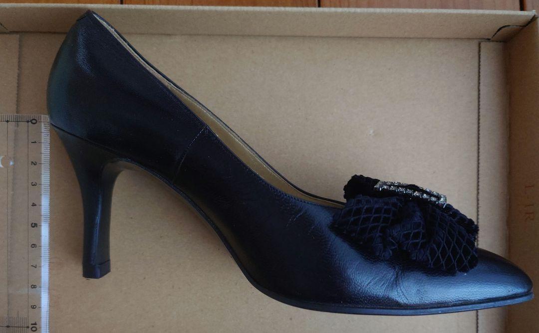 人気定番の Saint Yves Laurent 1/2サイズ パンプス35 REGAL 靴