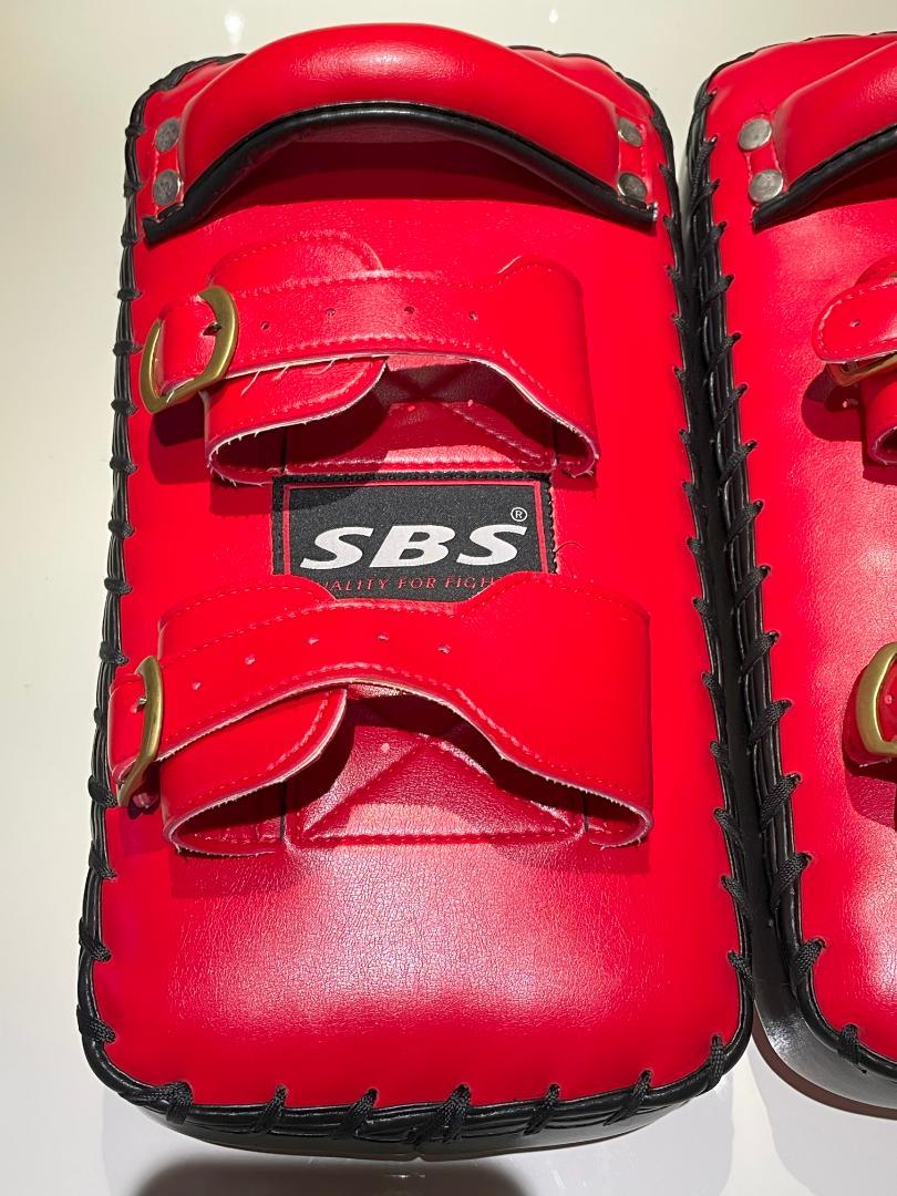 【美品】SBS製 キックミット 2個セット 使用頻度少ない