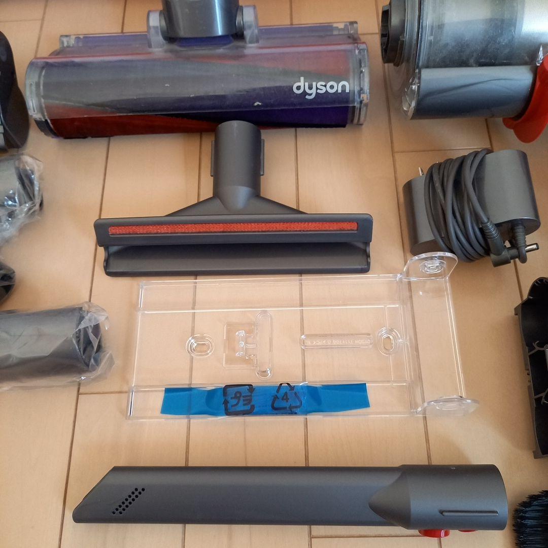 〈ジャンク〉ダイソン 掃除機 Dyson Cyclone V10 Fluffy+