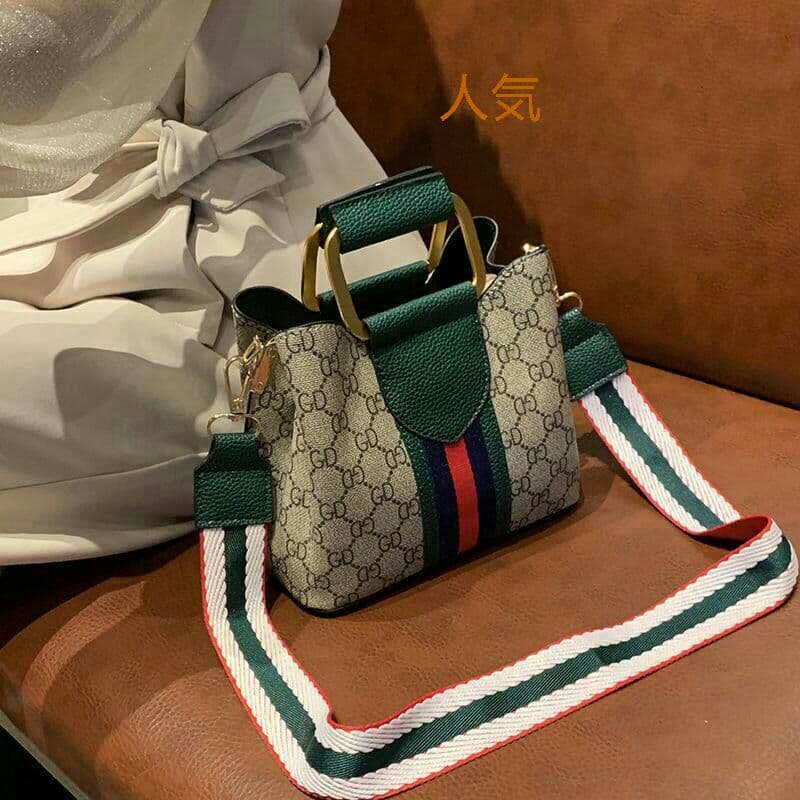 海外品 ショルダーバッグレディースバッグトートバッグ カバン 斜めがけ カジュアル人G