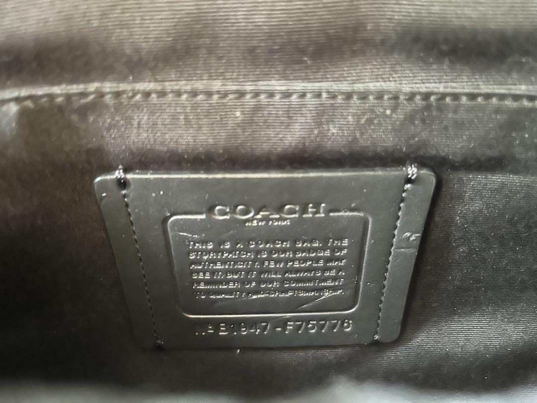 COACH ボディバッグ ブラック