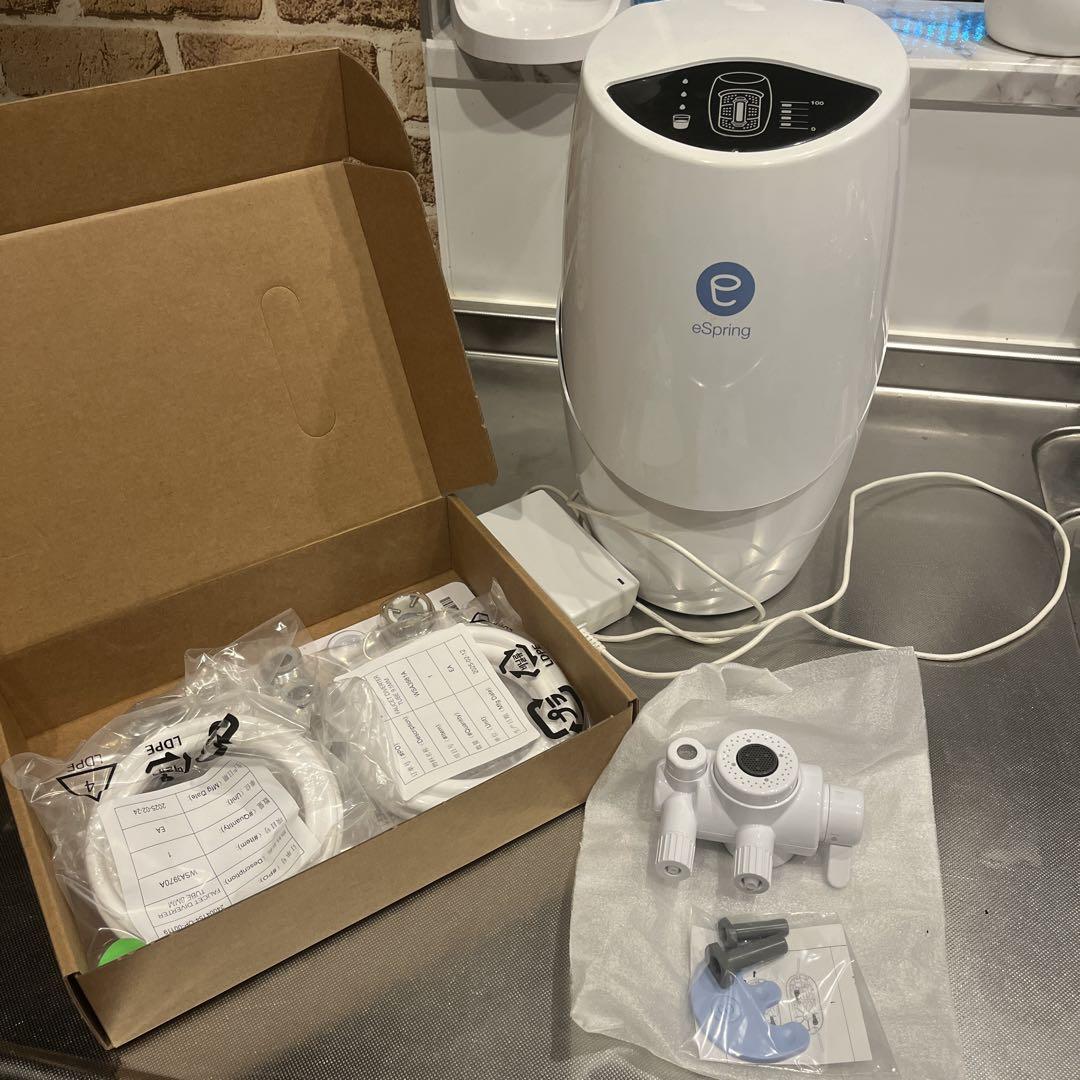 eSpring 2浄水器 据え置き型　中古　ホワイト 付属品付き　2014年製