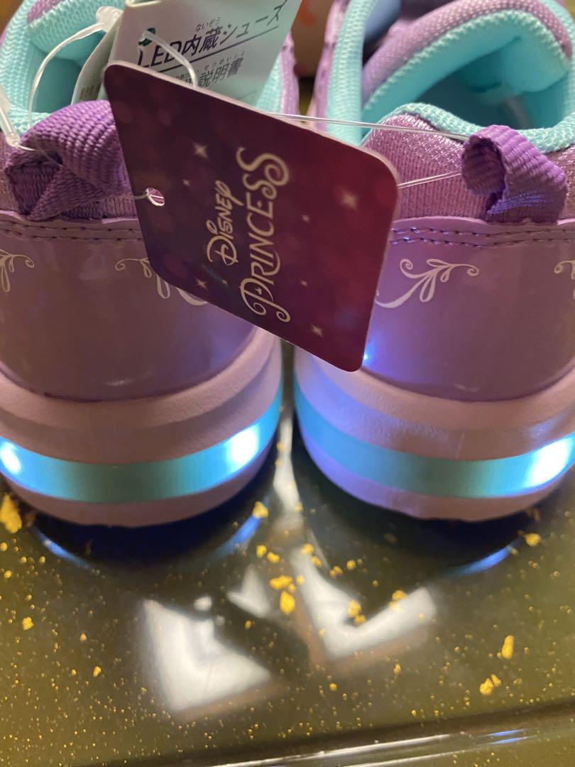 リーナディズニープリンセス光る(LED内蔵)シューズ１９㎝