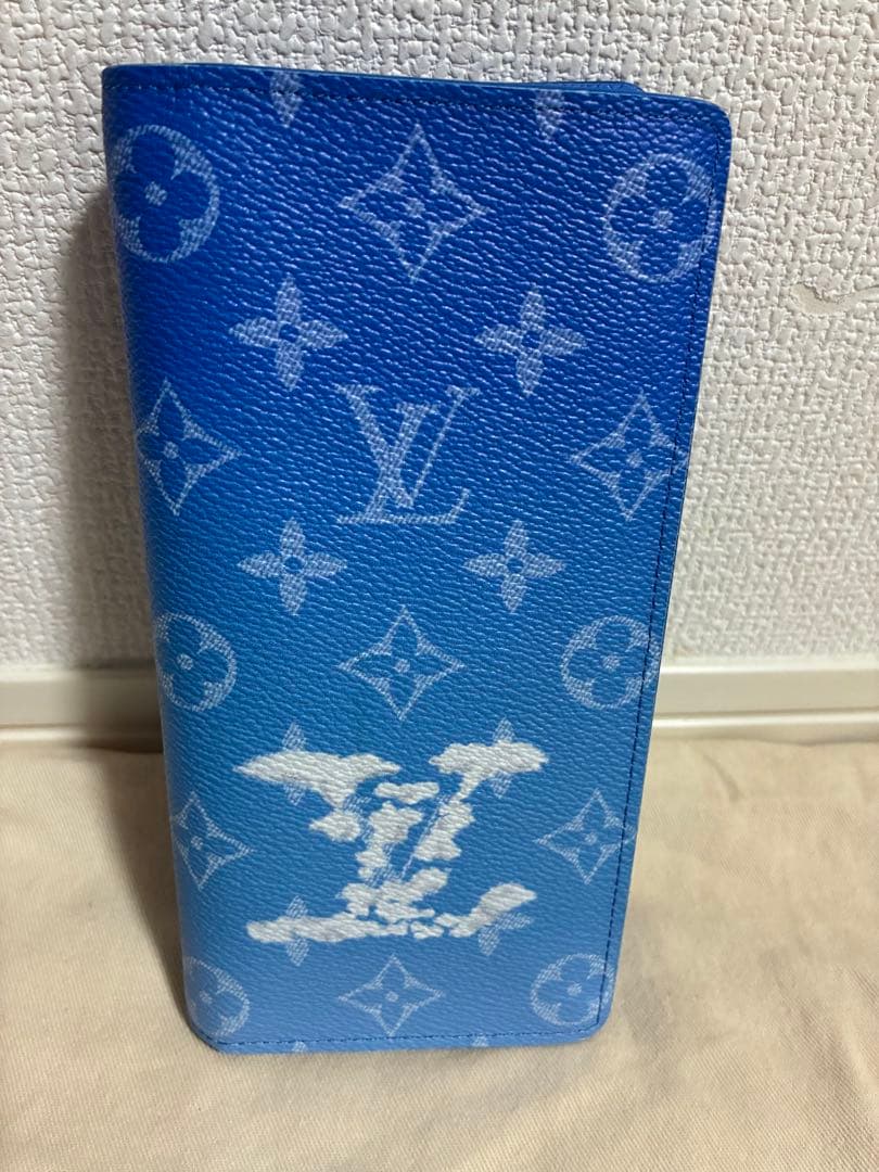 【ヴィヴィエンヌ刻印入】ルイヴィトン　ウォレット　クラウズ