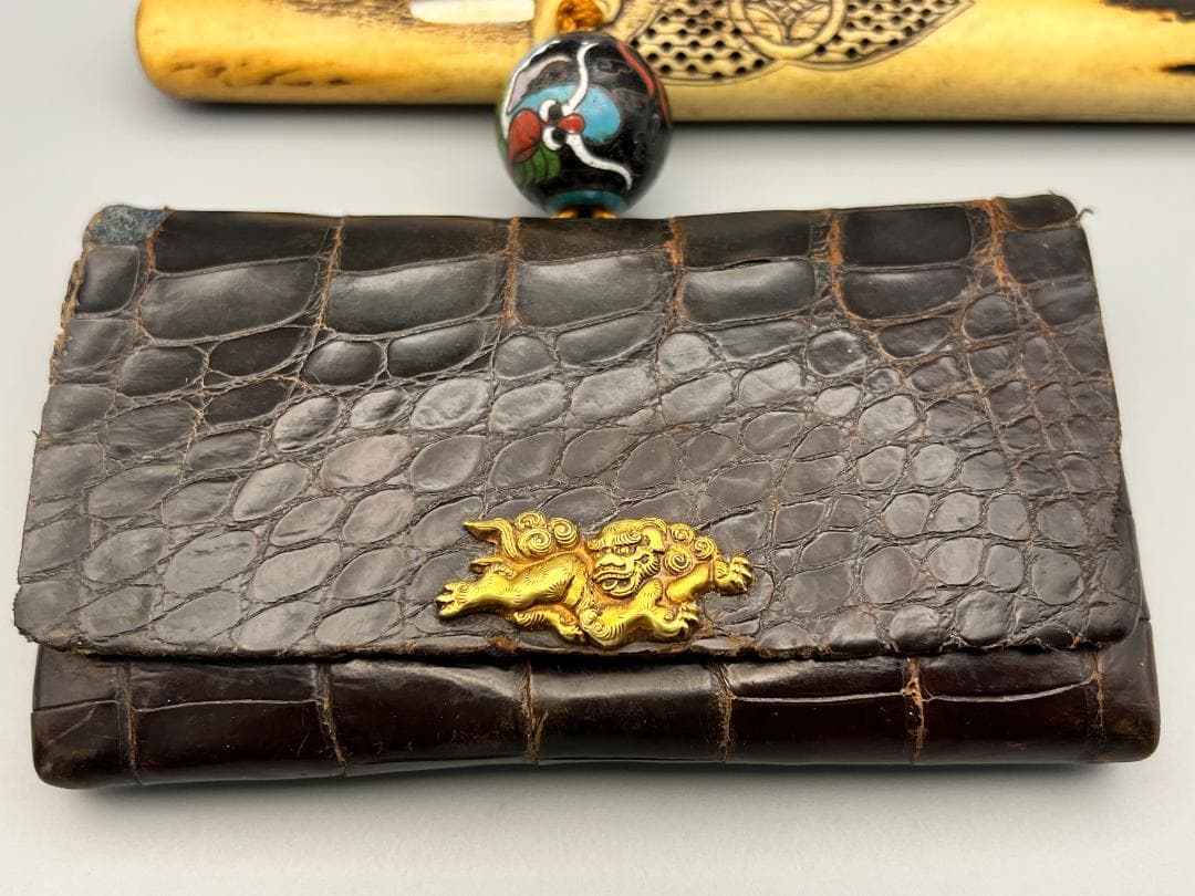 江戸明治時代 獅子図金具 骨製キセル入れ 大玉龍図根〆 銀製キセル 重量170g 江戸明治時代 獅子図金具 骨製キセル入れ 大玉龍図根〆 銀製キセル 重量170g