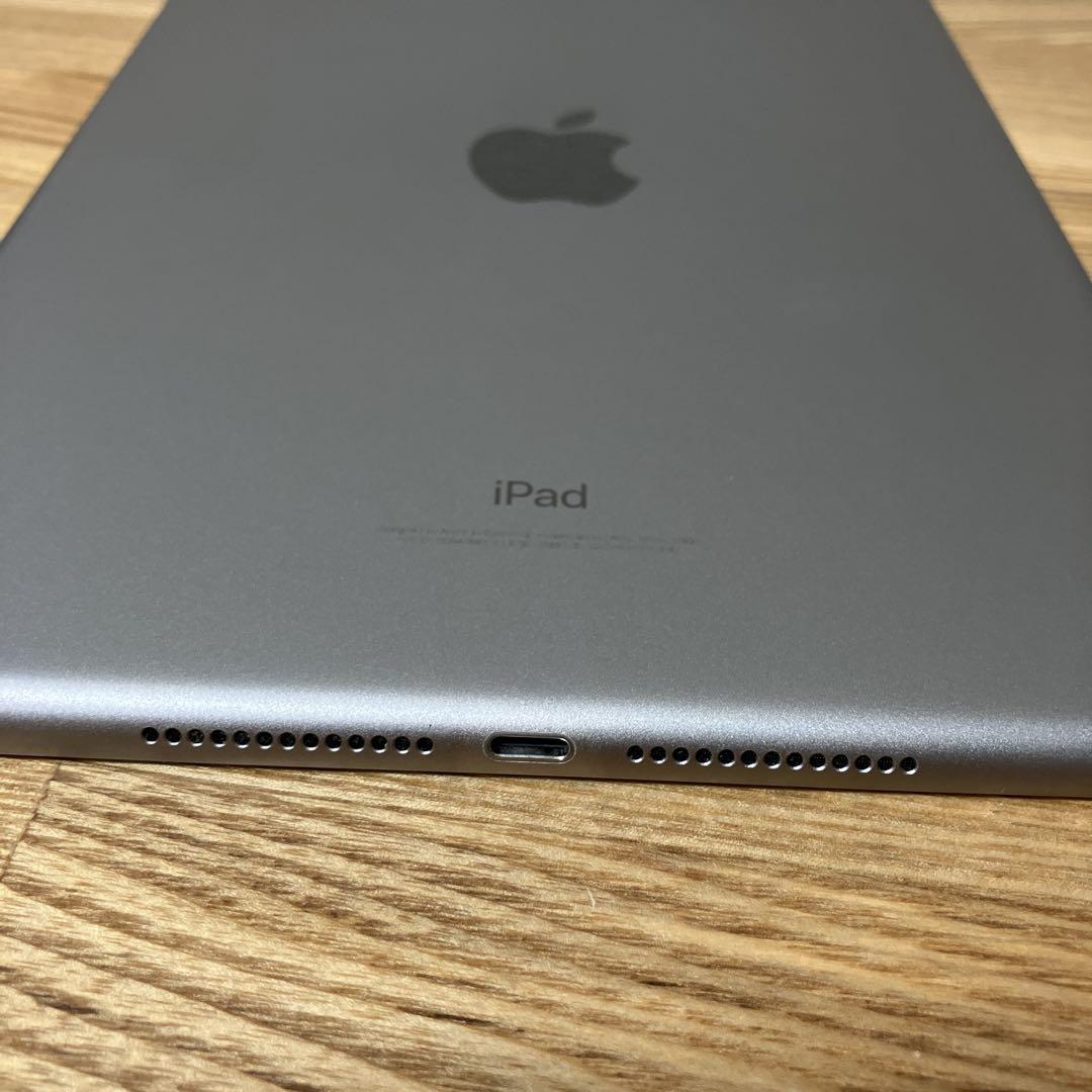 【美品】Apple iPad第6世代32GB スペースグレイ 【オマケ付】