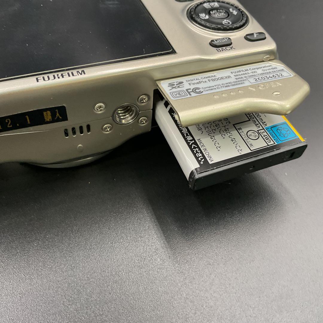 K327 FUJIFILM F800EXR 16メガピクセル デジタルカメラ