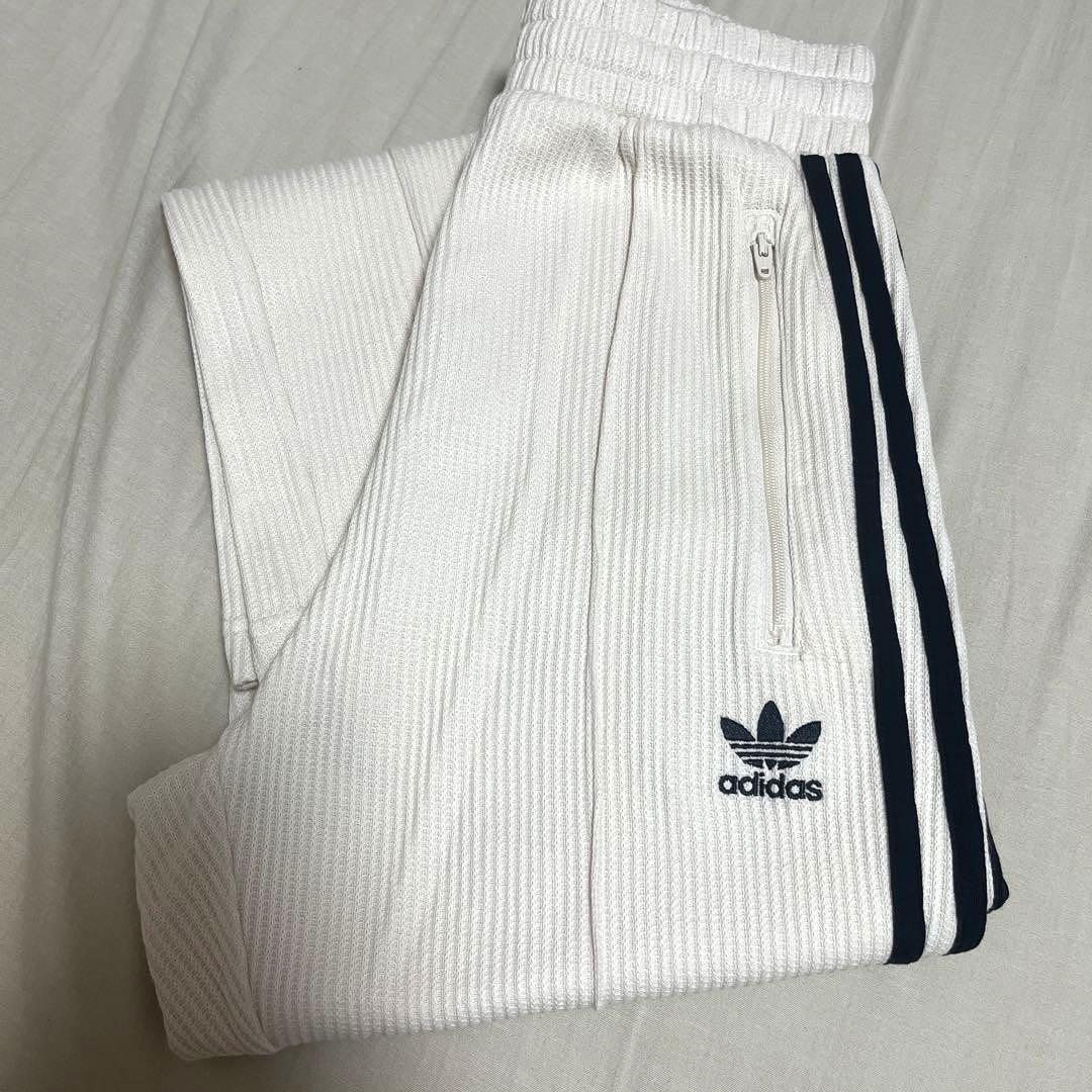 adidas トラックパンツ ワッフル
